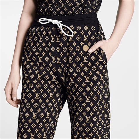 louis vuitton jogginghose damen|louis vuitton factory outlet clearance.